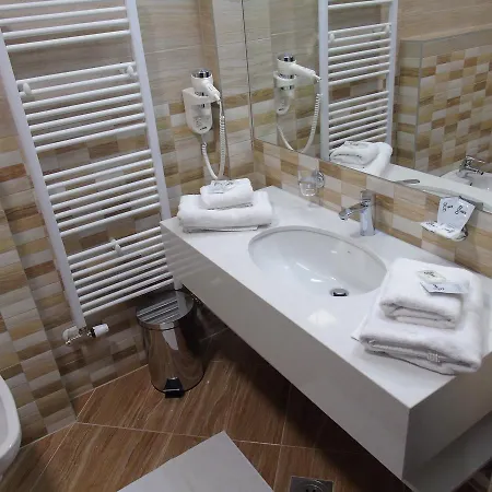 モーテル Kamenica 3*