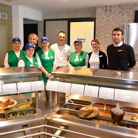 モーテル Kamenica 3*